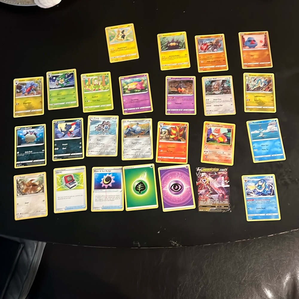 25 Pokémon cards